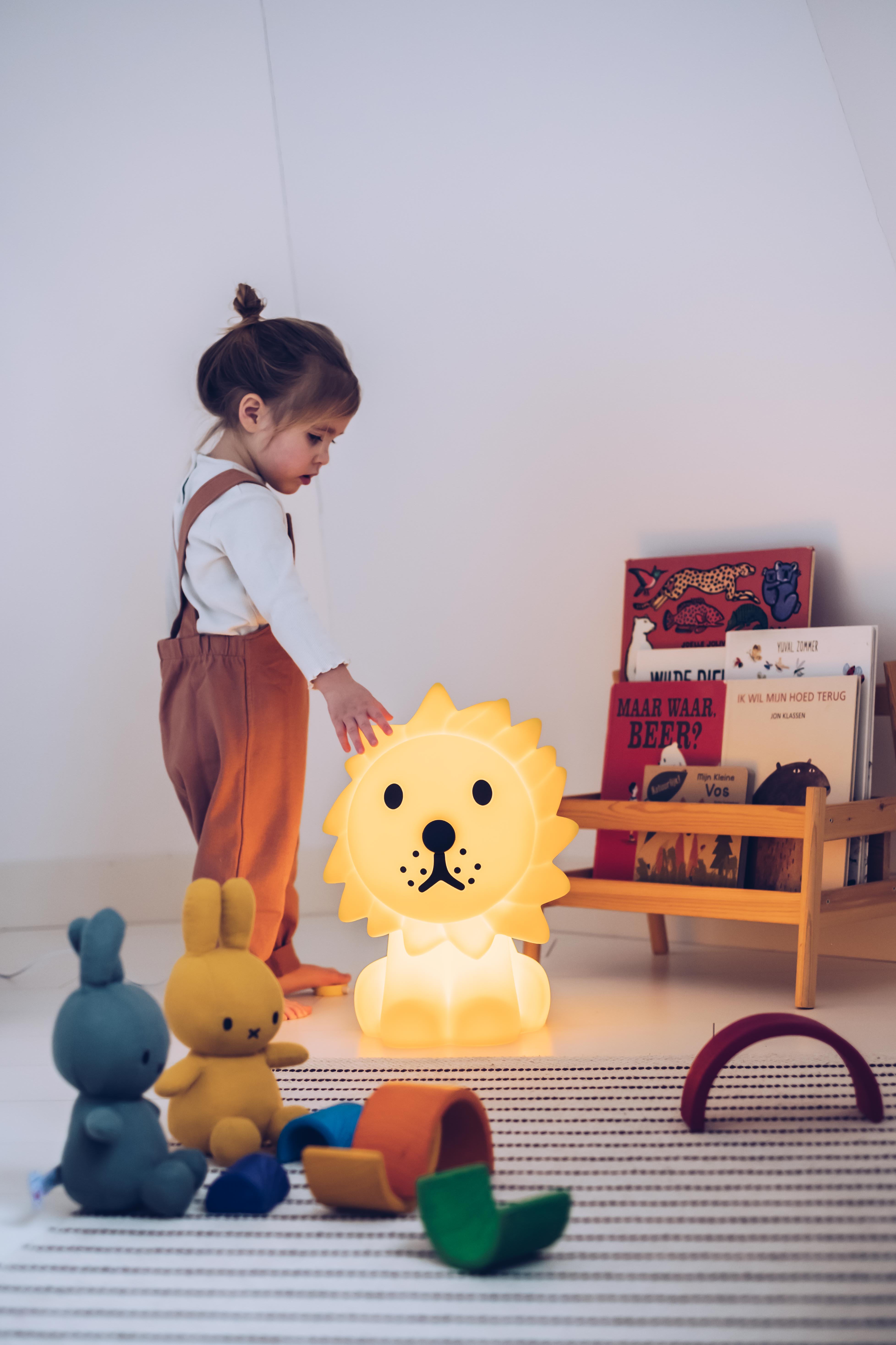Lion Star Light lamp