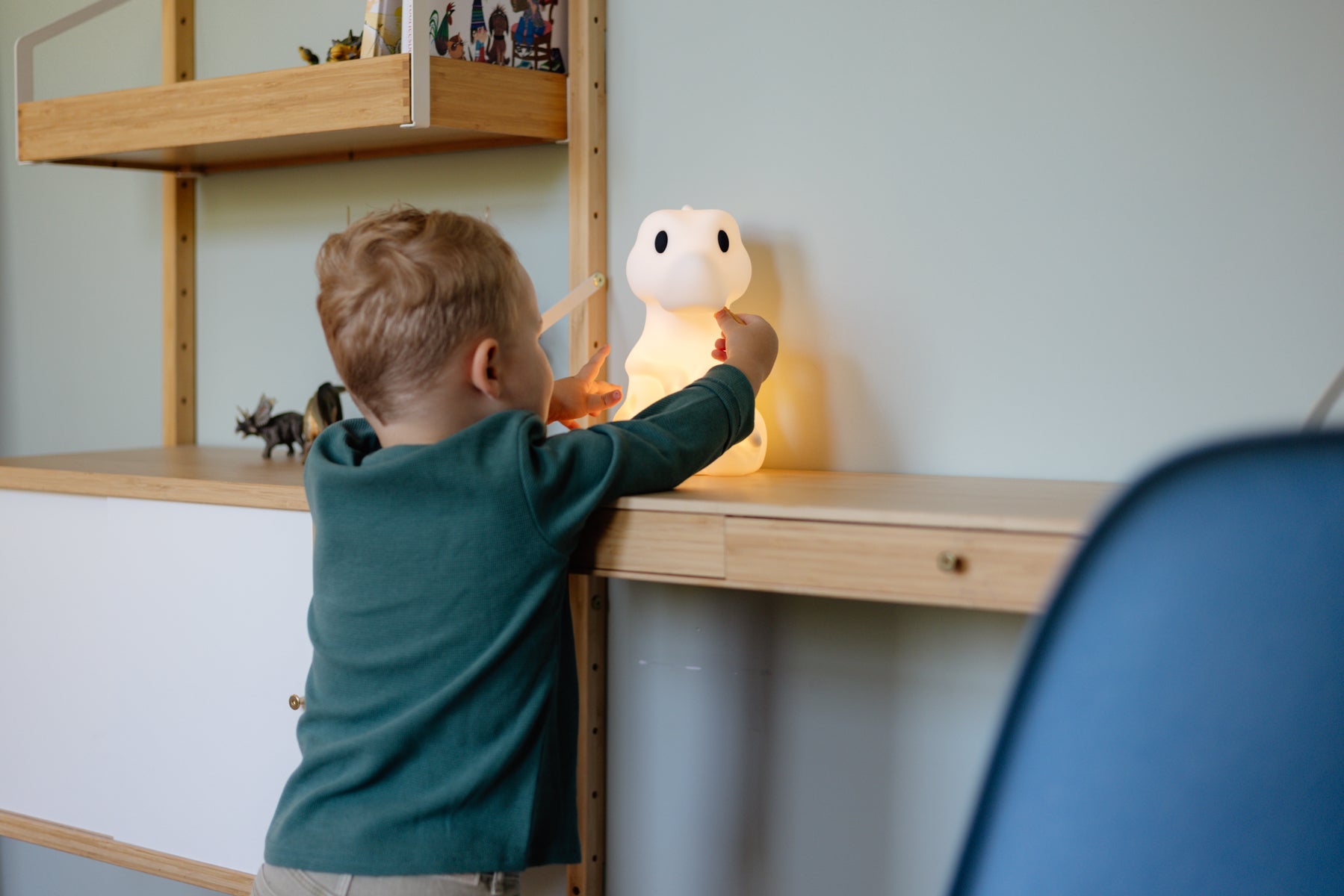 Rena First Light lamp